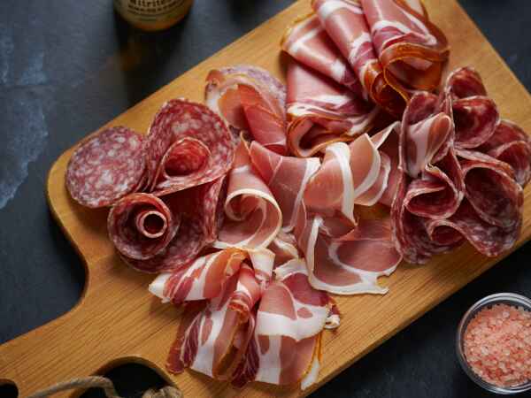 Nitrites in charcuterie: a real health risk?
