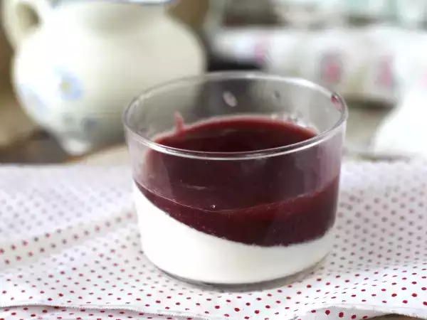 Master the art of panna cotta with these 5 essential secrets for a creamy and elegant dessert