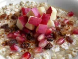 Recipe Spiced porridge with apple and pomegranate