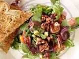 Recipe Sweet fig and goats cheese salad