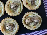 Recipe Halloween tarts with mushrooms and garlic-herb cheese