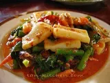 Recipe Stir-fried squid with roasted chili paste (pla meuk pad nam prik paw)