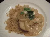 Recipe Paula deen's lean: sour cream pork chops with vidalia onion gravy