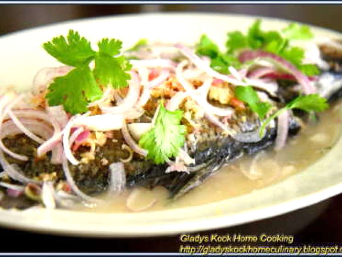 Nyonya style steamed fish, Recipe Petitchef
