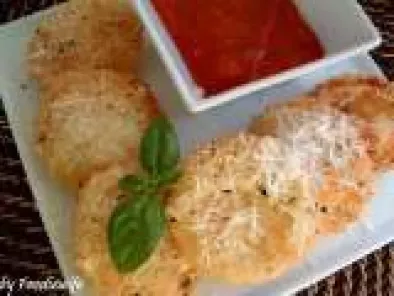 Buttermilk Dipped Fried Ravioli Appetizers with Marinara Dipping Sauce