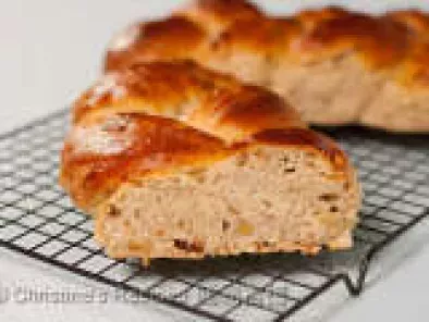 Braided Raisin Walnut Bread (Tangzhong Method)