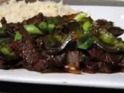 Beef in Black Bean Sauce with Green Peppers