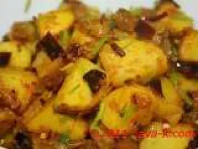 Potatoes With Dried Chillies (Indian Style)