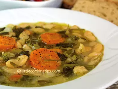 Recipe Fasolada: a traditional greek white bean soup recipe