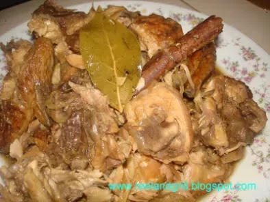 Recipe Paksiw na lechon manok (roast chicken stew in vinegar)