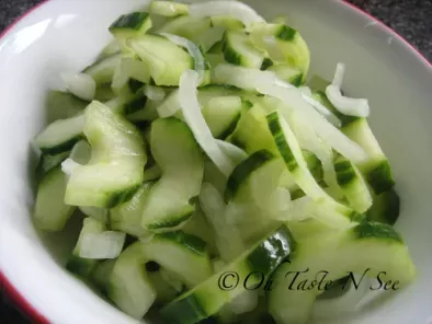 Recipe Burmese cucumber onion salad