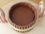 KitKat Cake- Video recipe ! - Preparation step 10