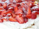 Pavlova with strawberries - Video recipe ! - Preparation step 7