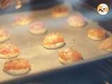 Simple mini pizzas - Video recipe ! - Preparation step 3