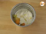 Zucchini soft cakes with Kiri cheese core - Preparation step 1