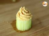 Cupcakes with cucumber and hummus - Video recipe ! - Preparation step 5