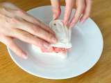 Valentine's vacherin, meringue ice-cream sandwich - Video recipe! - Preparation step 4
