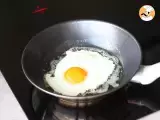Club Sandwich with an egg - Video recipe! - Preparation step 3