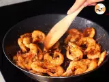 Shrimp flambé with whiskey - Preparation step 2