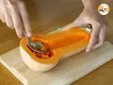 Cheese and bacon stuffed butternut - Preparation step 1