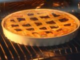 Cherry lattice pie - Preparation step 6