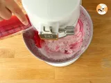 Raspberry mousse cake - Video recipe - Preparation step 10