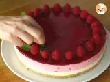 Raspberry mousse cake - Video recipe - Preparation step 15