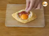 Egg Boats with Munster cheese - Preparation step 4