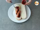 Halloween bloody hot dogs - Preparation step 4