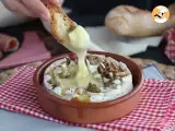 Baked camembert with honey and nuts - Preparation step 4