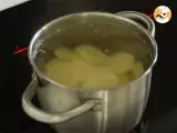 Potato, pancetta and cheese gratin - Preparation step 1