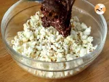 Chocolate and marshmallow popcorns - Preparation step 4