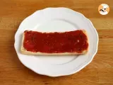 Chorizo and emmental cheese panini sandwich - Preparation step 1
