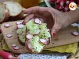 Cream cheese, cucumber and radish toasts - Preparation step 5