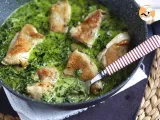 Chicken with a creamy spinach and mushroom sauce - Preparation step 3