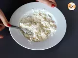 Homemade stracciatella, easy, cheap and quick recipe for burrata cream - Preparation step 4