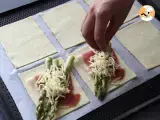Puff pastry baskets with asparagus, ham and cheese - Preparation step 4