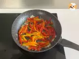 Pasta with peppers and fresh cheese, the best pasta dish for summer days - Preparation step 2
