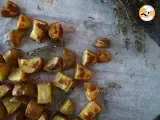 Oven roasted potatoes, the classic recipe - Preparation step 6