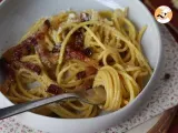 Spaghetti alla carbonara, the real Italian recipe! - Preparation step 8