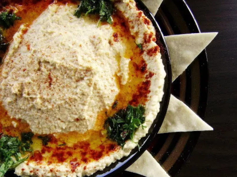 A MEDITERRANEAN LOVE AFFAIR - Pita Bread, Chicken Shawarma, Garlic Sauce, Tahini & Hummus - photo 4