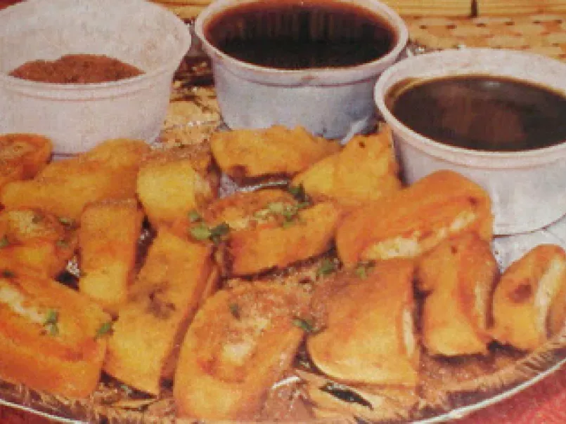 Aloo Chaat, Spicy Paneer Pakoras & Crispy Potato Salad - photo 2