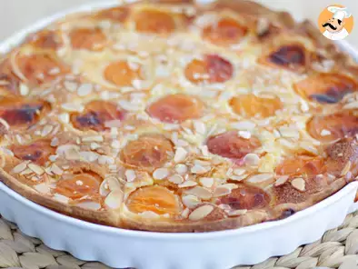 Apricot and almonds tart - Video recipe !