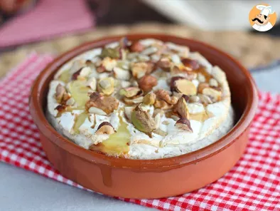 Baked camembert with honey and nuts - photo 2