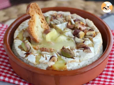 Baked camembert with honey and nuts - photo 4