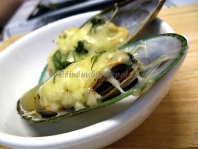 Baked NZ Mussels With Garlic, Cheese & Dills - photo 3