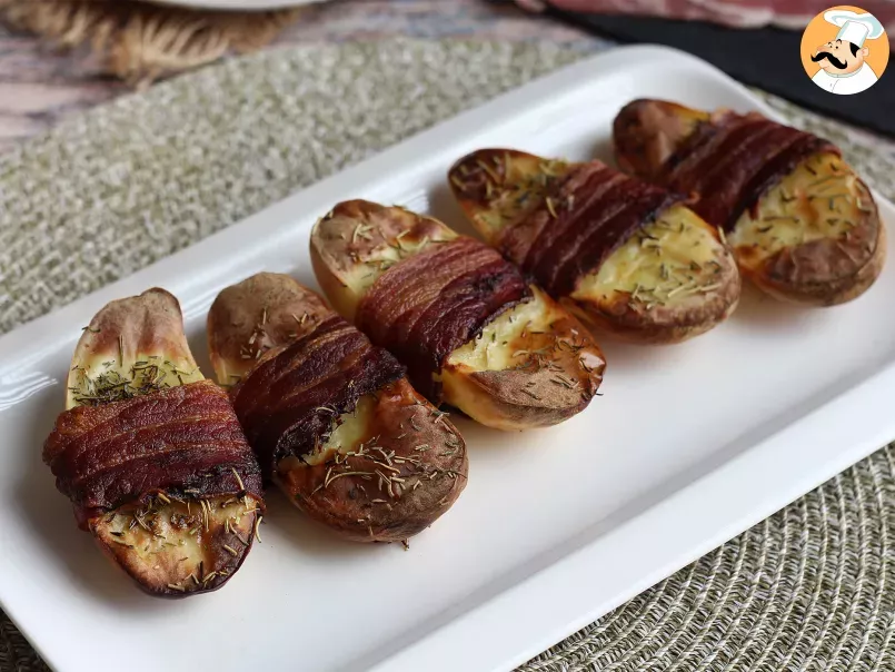 Baked potatoes coated with bacon - photo 2