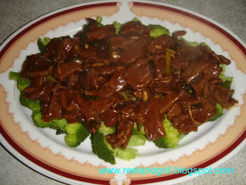 Beef with Broccoli in Oyster Sauce - photo 4