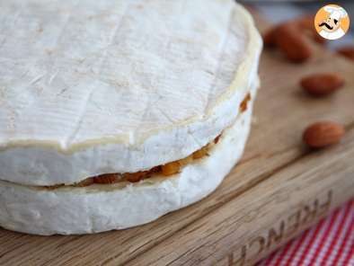 Brie cheese stuffed with apricots and almonds - photo 4