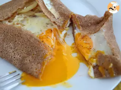 Buckwheat galette with ham, egg and cheese - photo 2